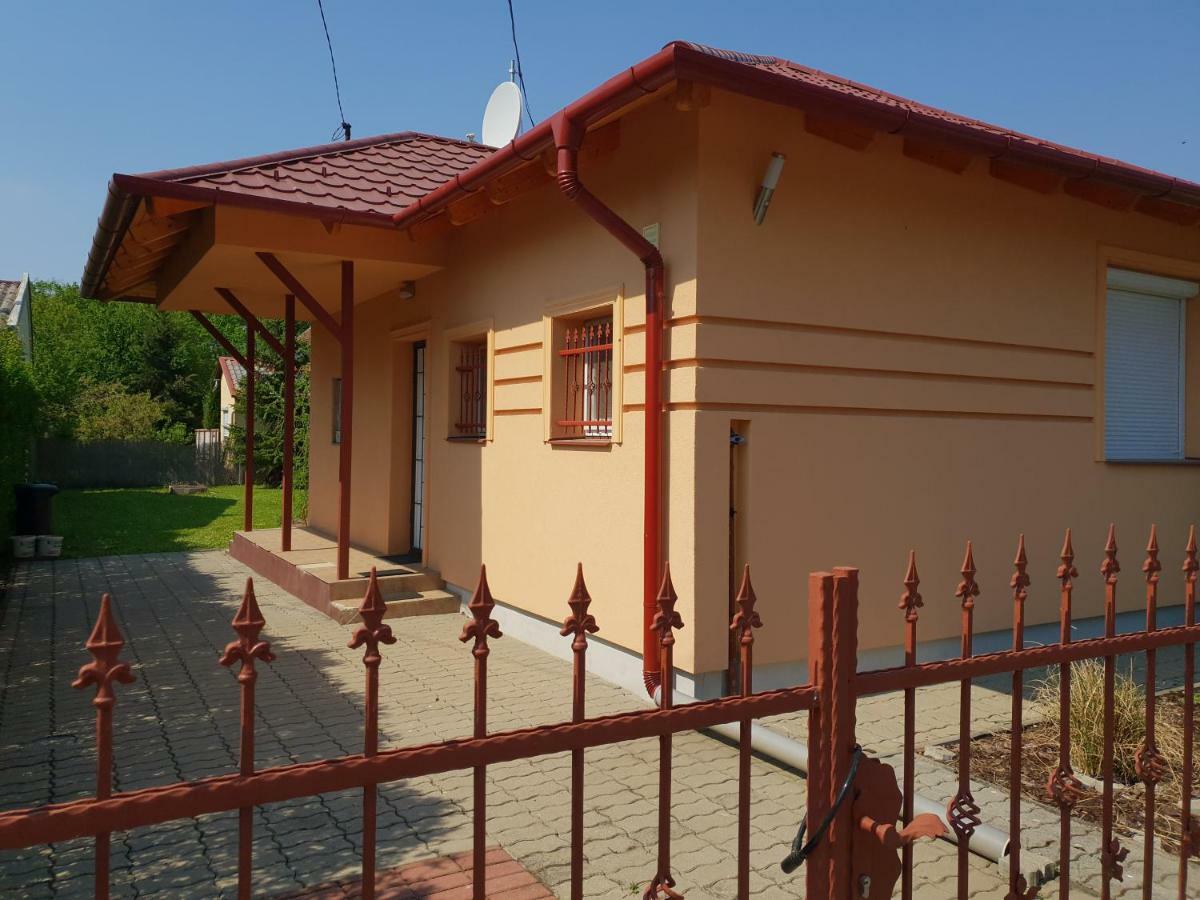 Zseki Apartman Hajdúszoboszló Extérieur photo